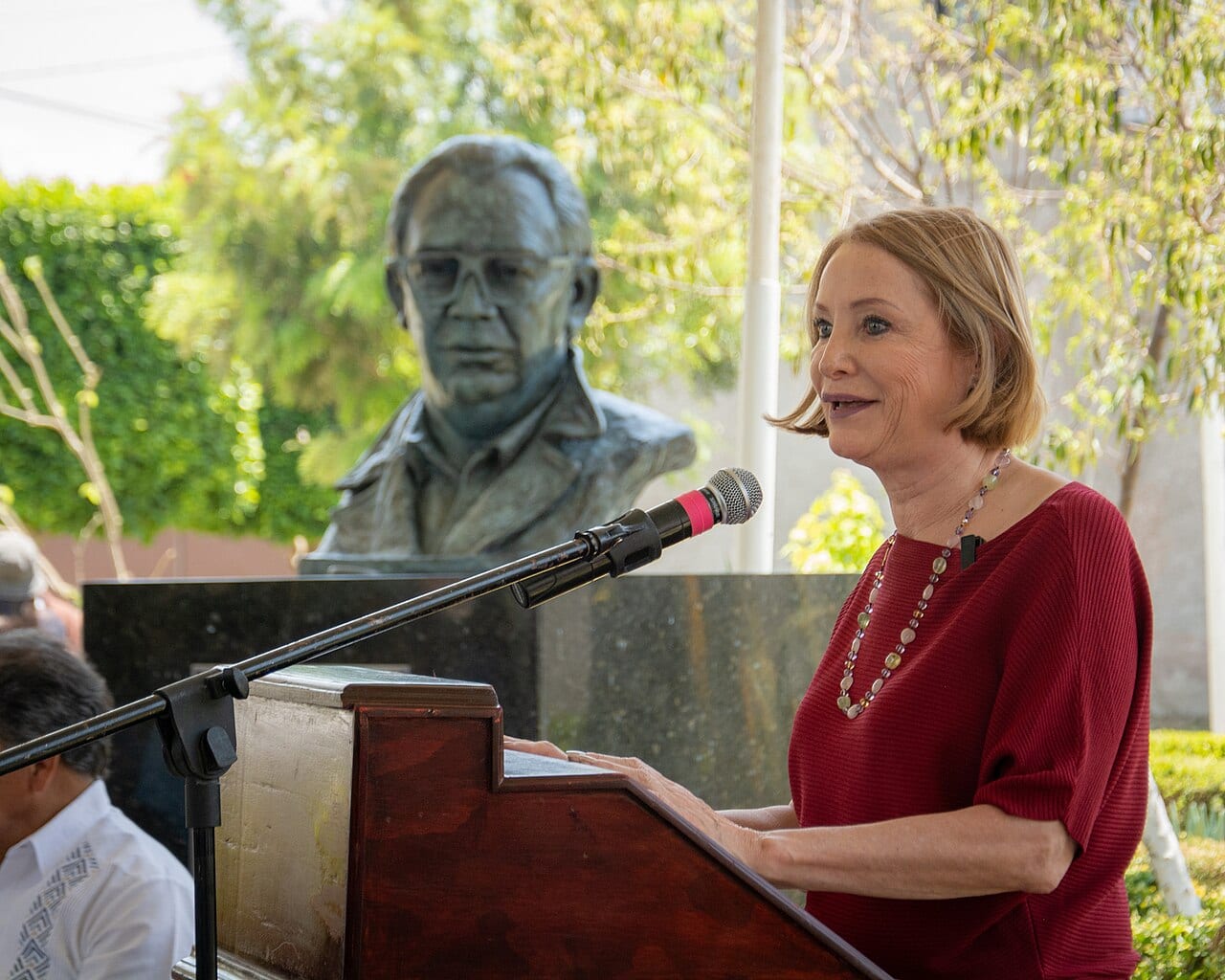 Retrato de Laura Itzel Castillo Juárez, secretaria de las Mujeres