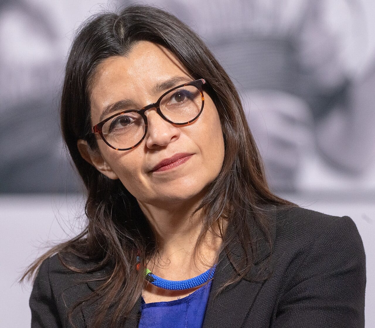 Retrato de Violeta Vázquez-Rojas Maldonado, subsecretaria de Ciencia y Humanidades