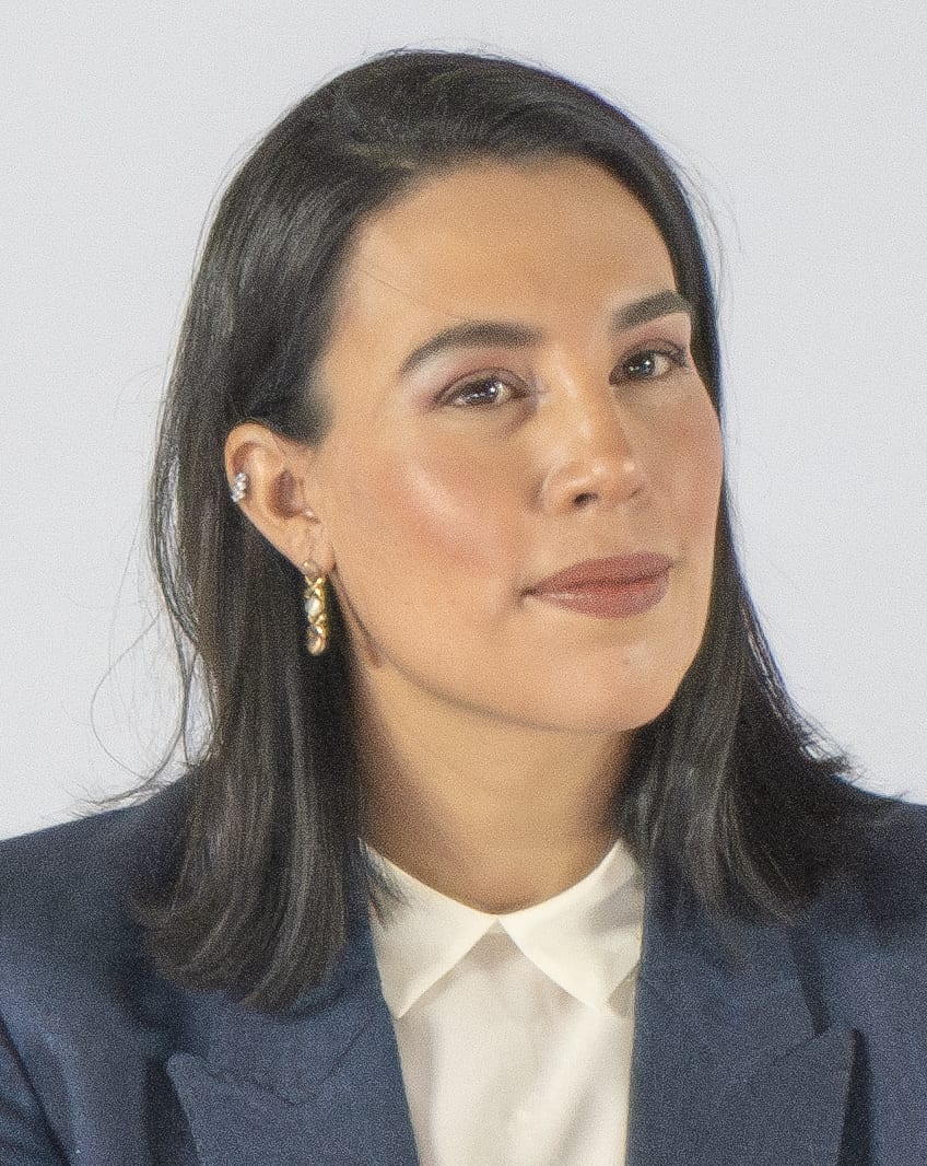 Retrato de Josefina Rodríguez Zamora, secretaria de Turismo