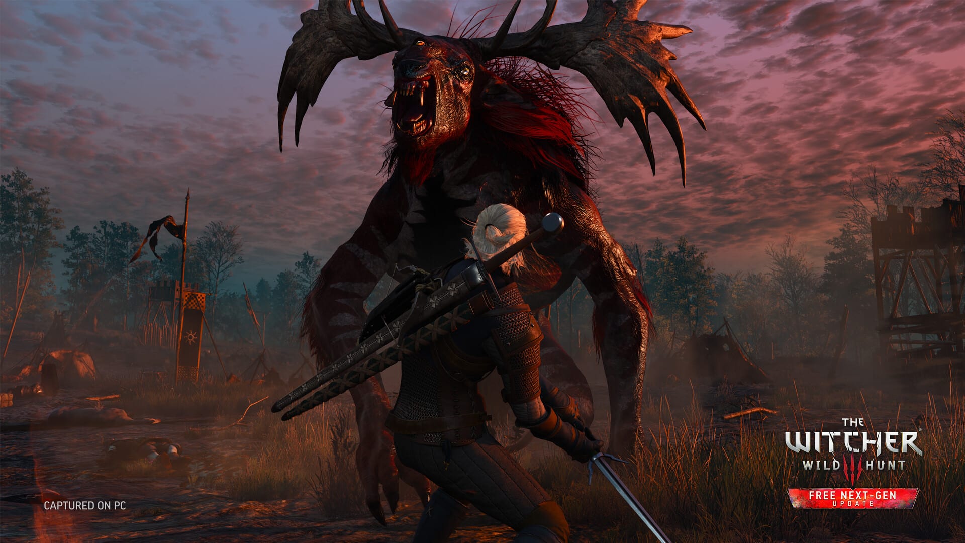 Geralt de espaldas, con dos espadas al hombro, frente a una criatura cornuda de pelaje rojizo que ruge bajo un cielo de nubes rosadas al atardecer.